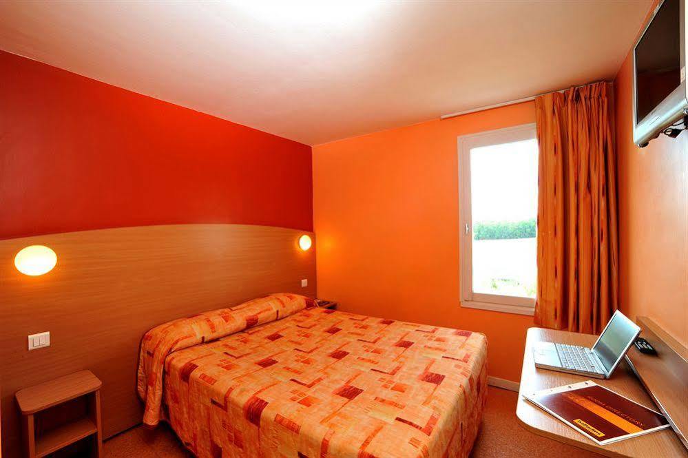 Hotel Initial By Balladins Roissy Cdg / Saint-Mard Kültér fotó
