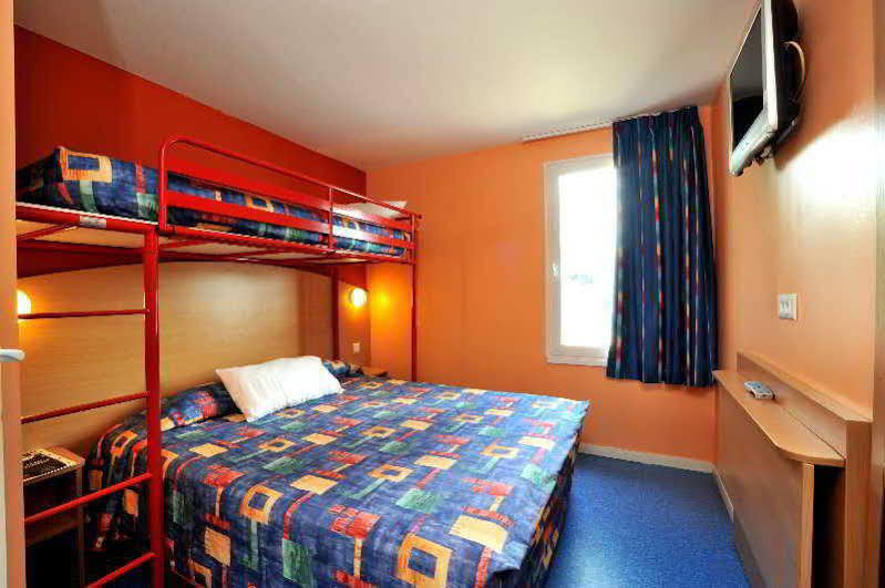Hotel Initial By Balladins Roissy Cdg / Saint-Mard Kültér fotó
